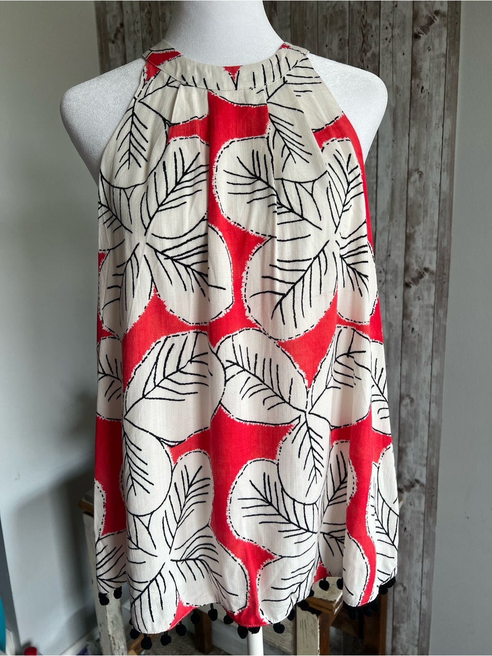 Joy Joy Red and Cream Leaf-Print Halter Tank Top Pleated Resort NEW XS